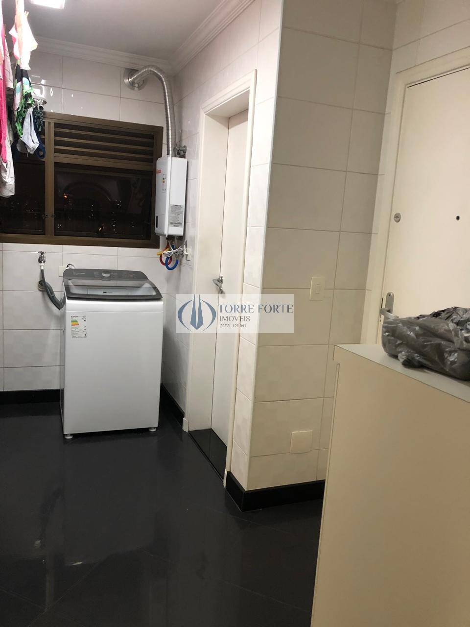 Apartamento à venda com 3 quartos, 157m² - Foto 23