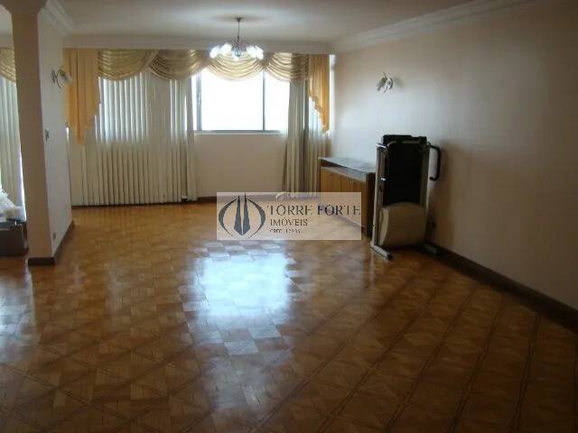 Apartamento à venda com 4 quartos, 234m² - Foto 1