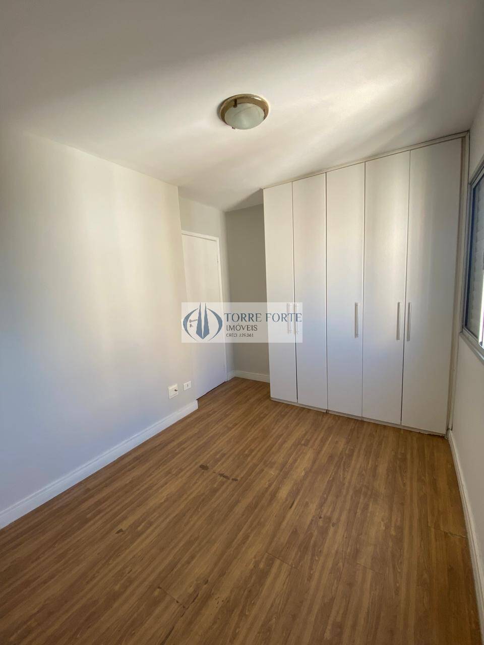 Apartamento à venda com 2 quartos, 65m² - Foto 43