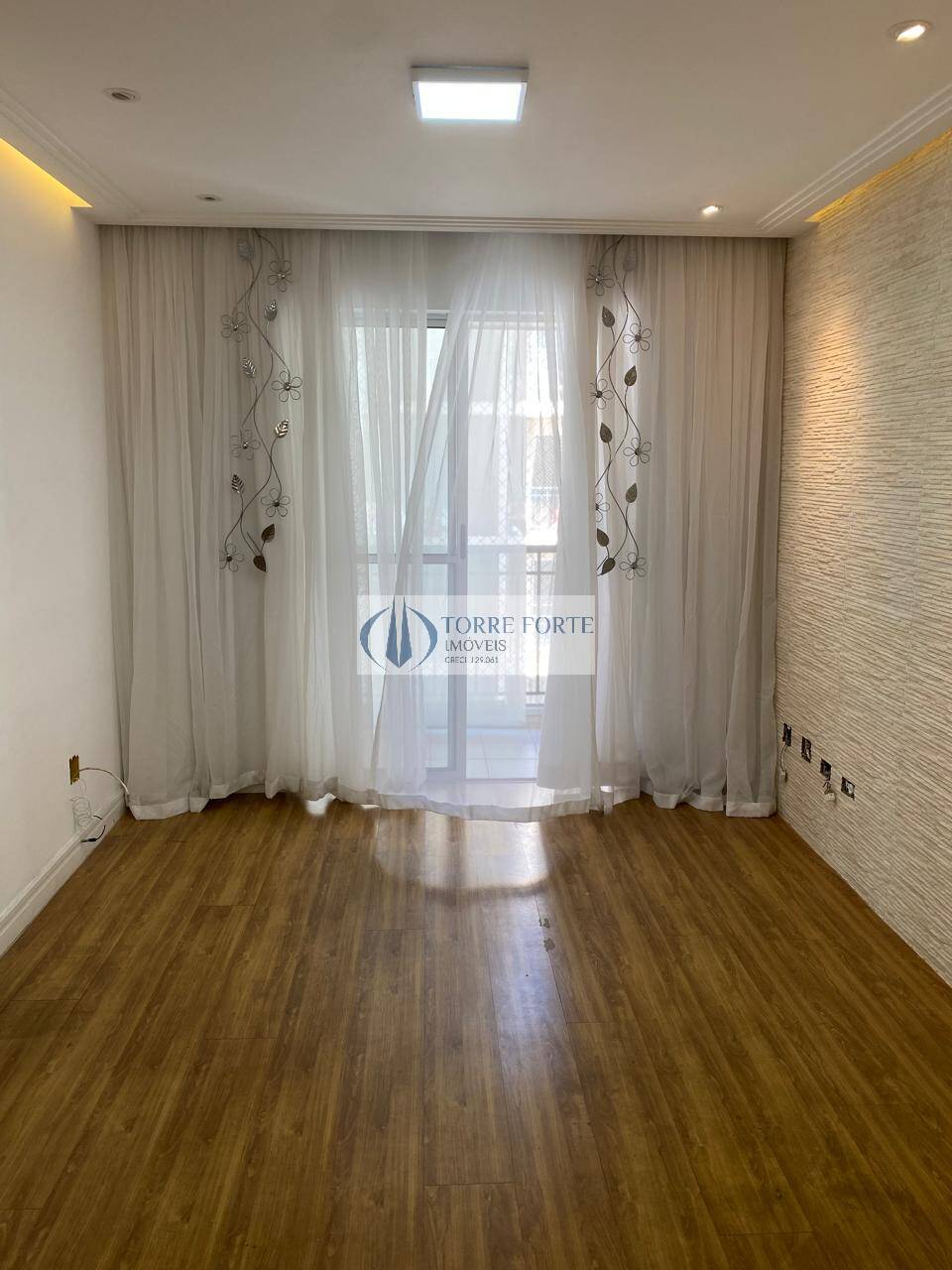 Apartamento à venda com 2 quartos, 65m² - Foto 47