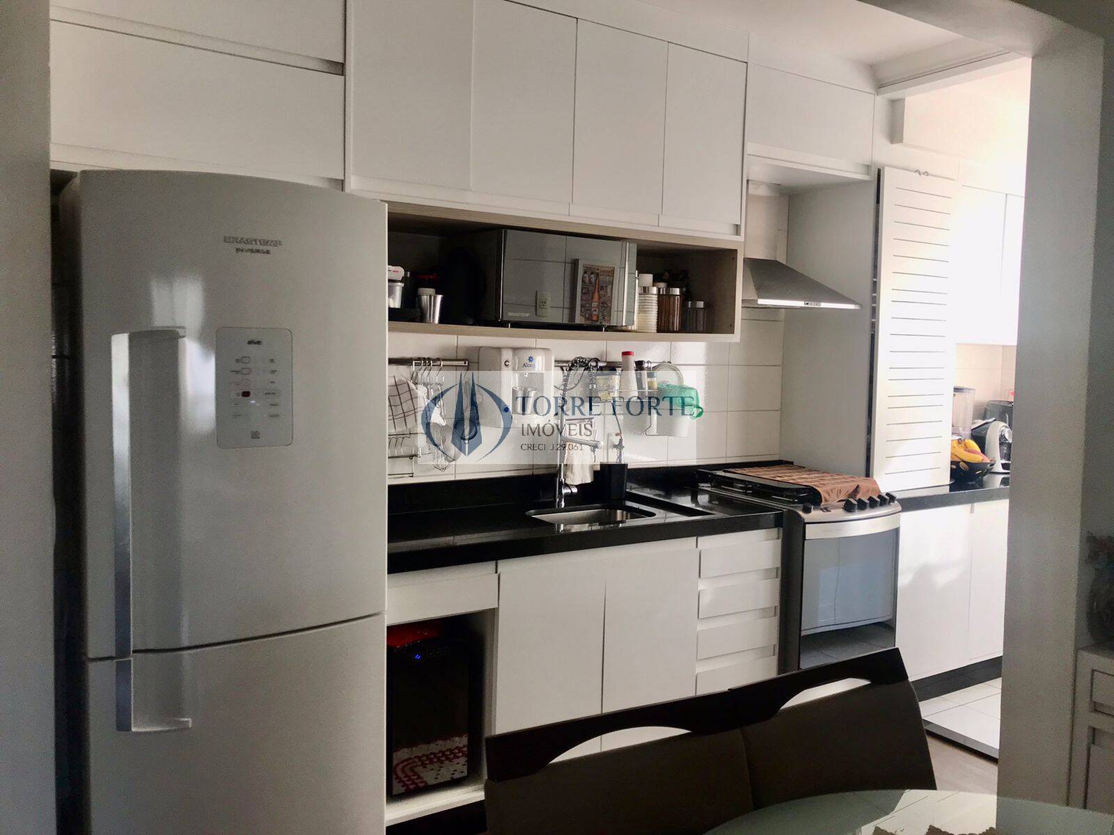 Apartamento à venda com 2 quartos, 64m² - Foto 18