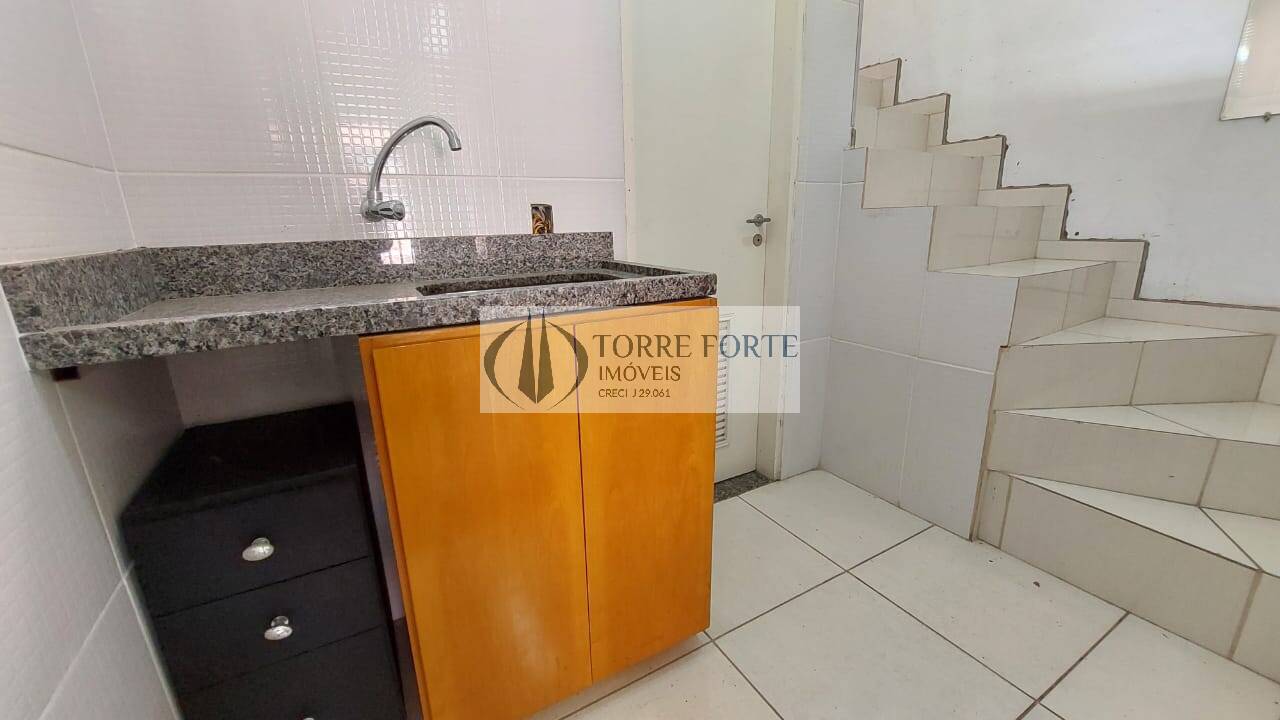 Sobrado à venda com 3 quartos, 190m² - Foto 13