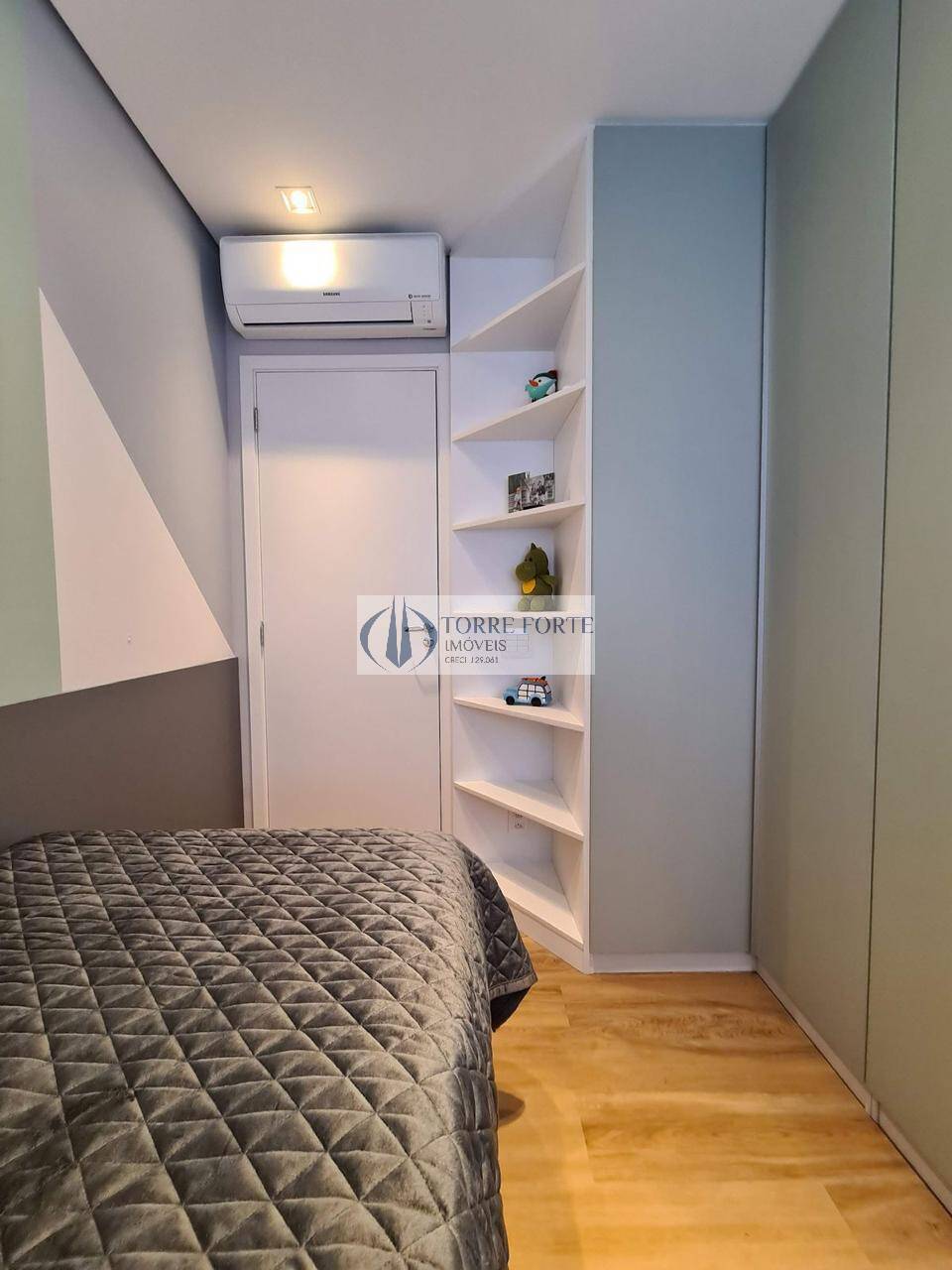 Apartamento à venda com 2 quartos, 90m² - Foto 32