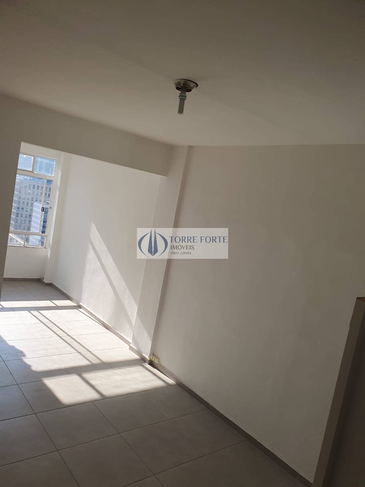 Apartamento para alugar com 1 quarto, 38m² - Foto 15