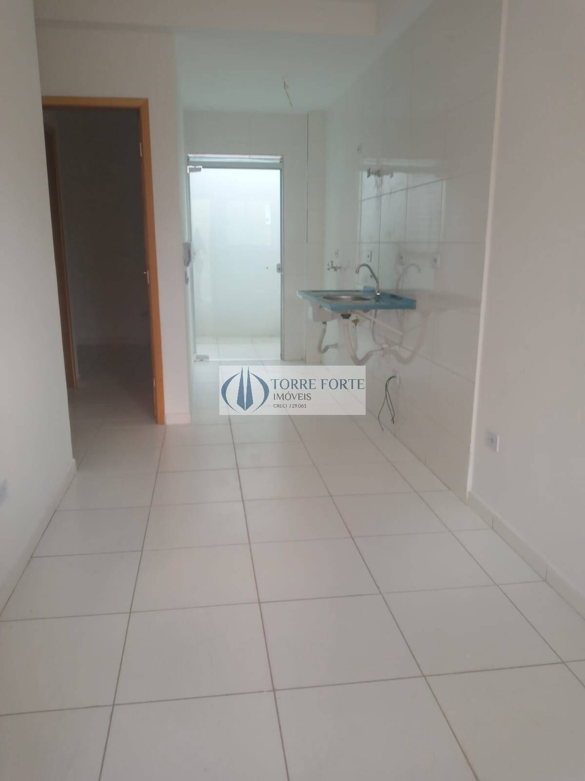 Apartamento à venda com 2 quartos, 40m² - Foto 8