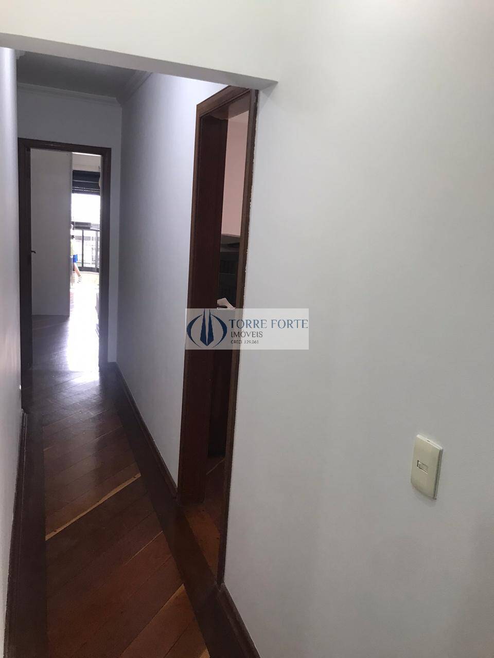 Apartamento à venda com 4 quartos, 210m² - Foto 14