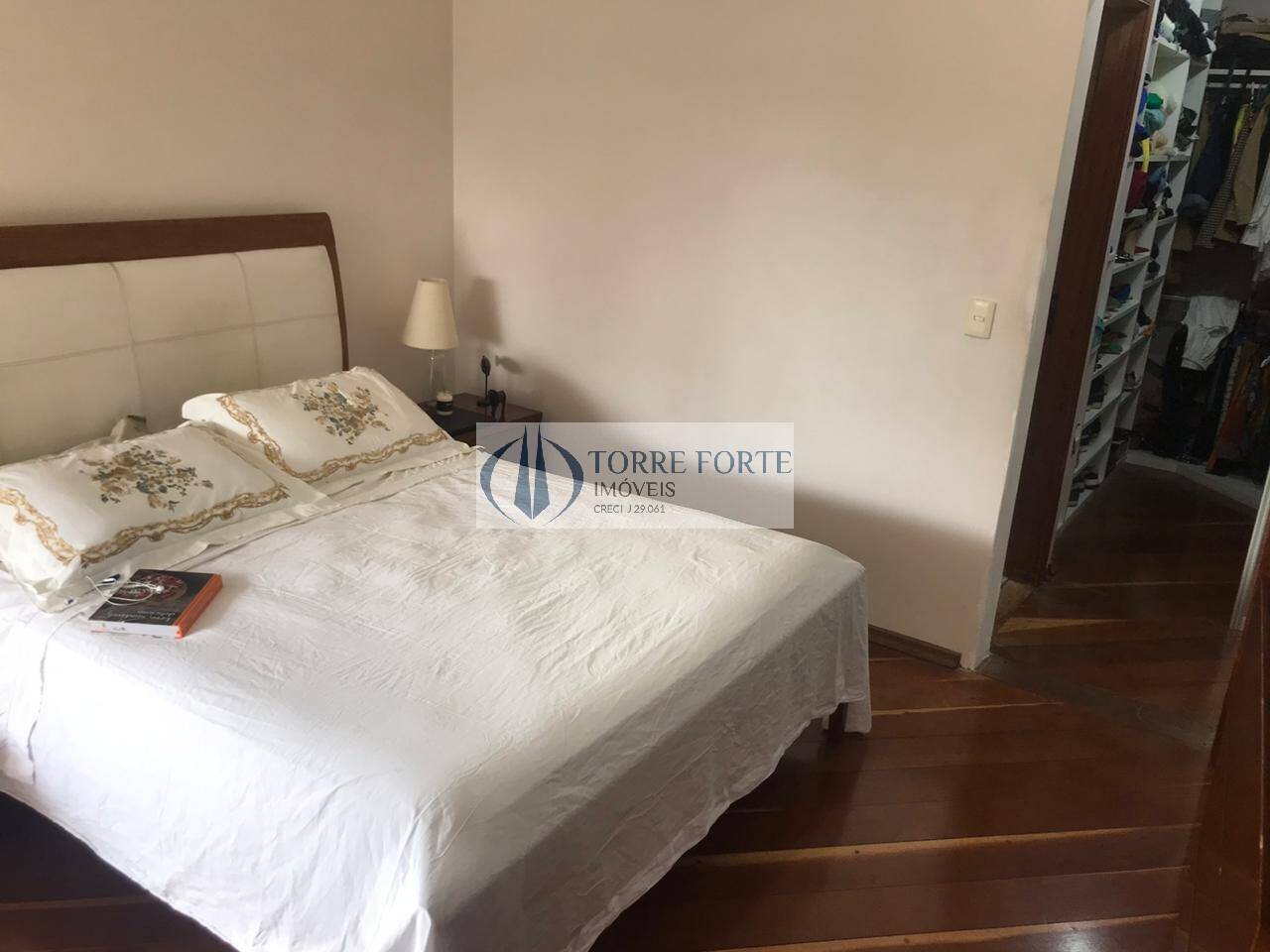 Apartamento à venda com 4 quartos, 210m² - Foto 15