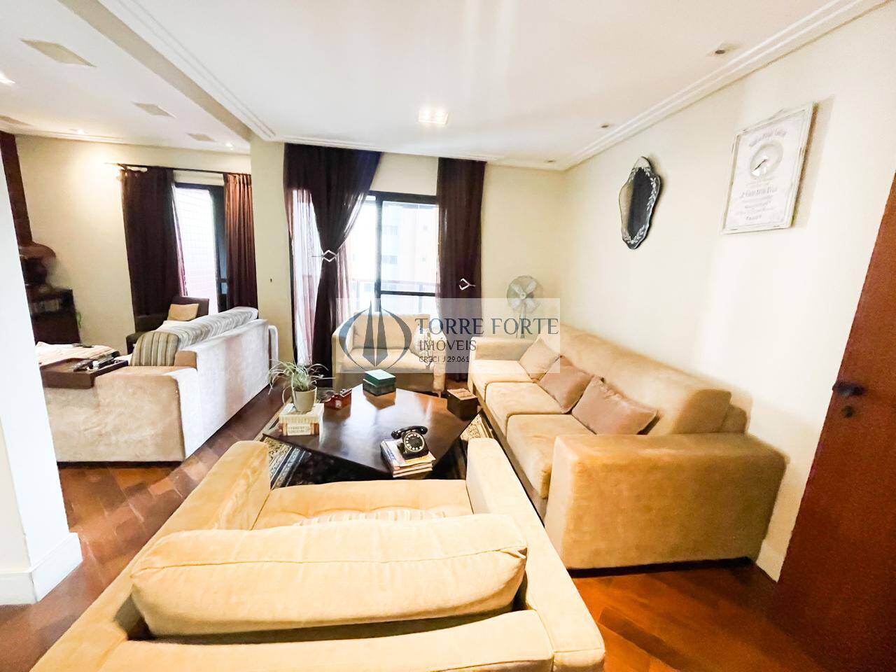 Apartamento à venda com 3 quartos, 147m² - Foto 5