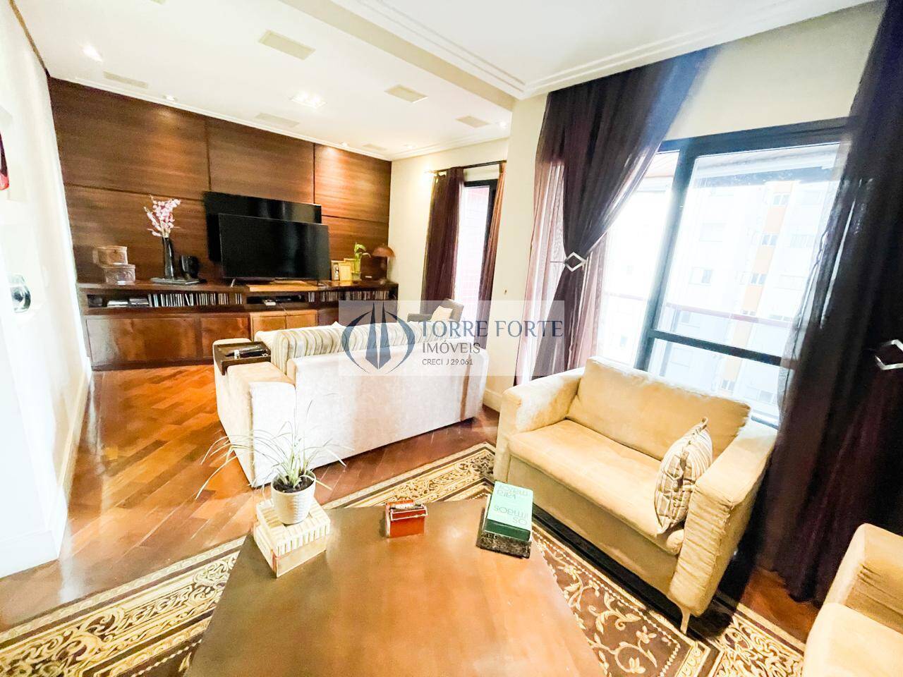 Apartamento à venda com 3 quartos, 147m² - Foto 7