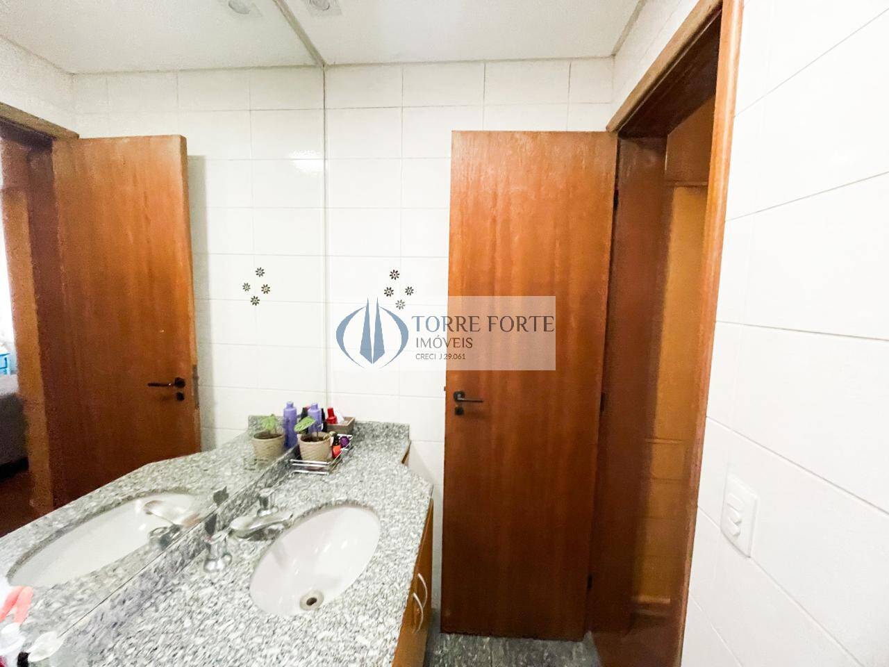 Apartamento à venda com 3 quartos, 147m² - Foto 33