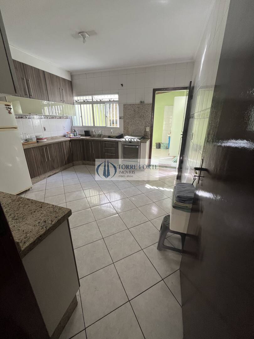 Casa à venda com 3 quartos, 158m² - Foto 13