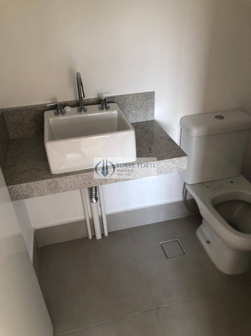 Apartamento à venda com 2 quartos, 67m² - Foto 13