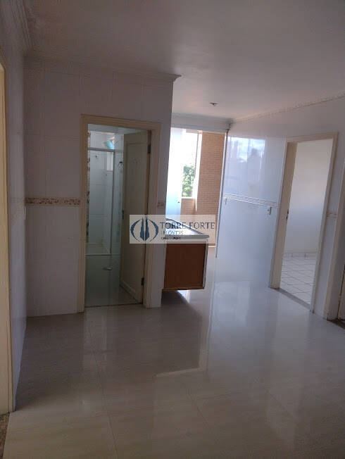 Apartamento para alugar com 3 quartos, 120m² - Foto 6