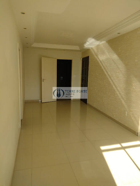 Apartamento para alugar com 3 quartos, 120m² - Foto 2