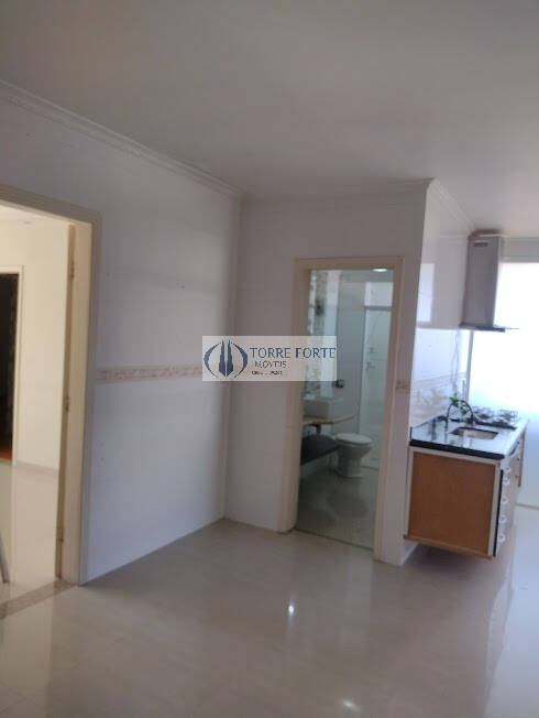 Apartamento para alugar com 3 quartos, 120m² - Foto 11