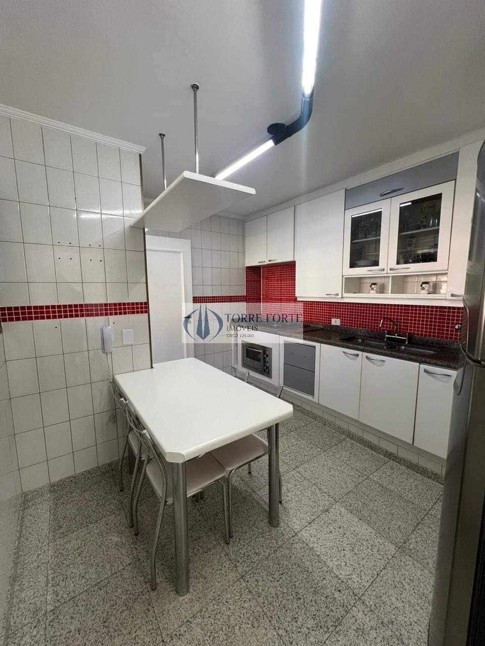 Apartamento à venda com 3 quartos, 131m² - Foto 8