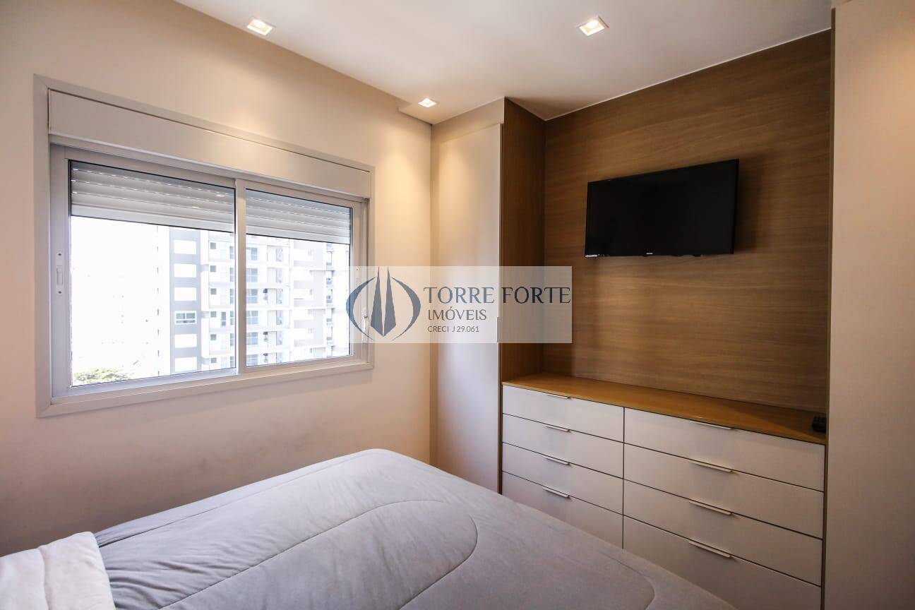 Apartamento à venda com 2 quartos, 70m² - Foto 12