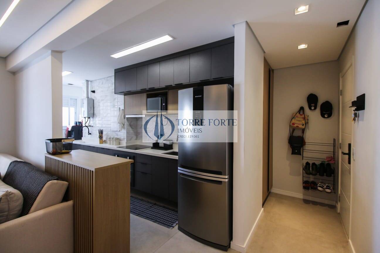 Apartamento à venda com 2 quartos, 70m² - Foto 19