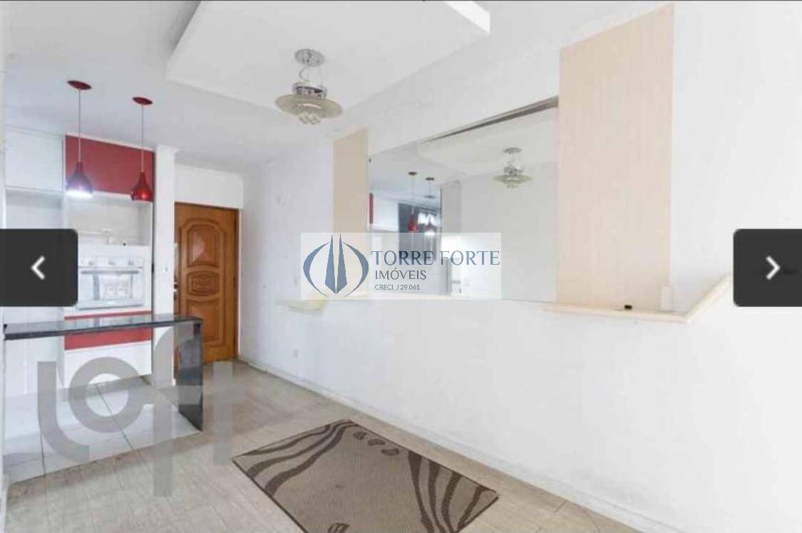 Apartamento à venda com 2 quartos, 68m² - Foto 4