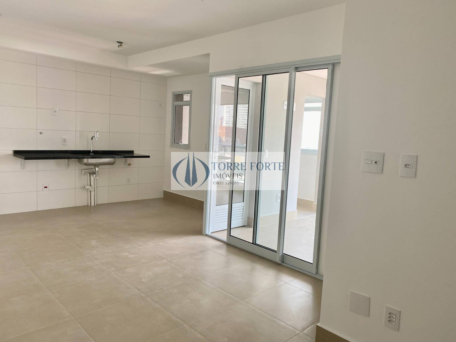 Apartamento à venda com 2 quartos, 70m² - Foto 11