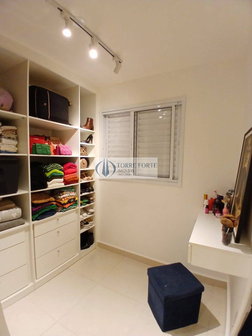 Apartamento à venda com 2 quartos, 50m² - Foto 17