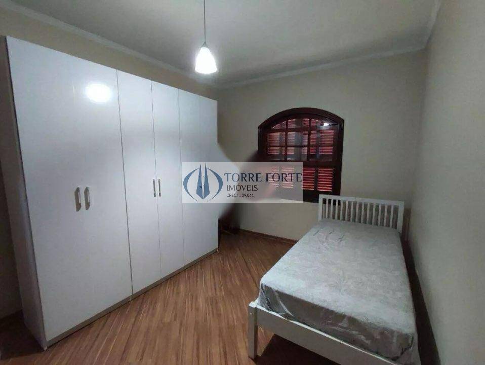 Casa à venda com 4 quartos, 210m² - Foto 11