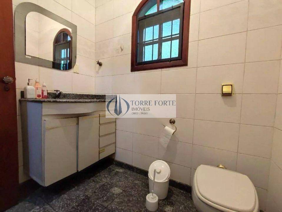 Casa à venda com 4 quartos, 210m² - Foto 8