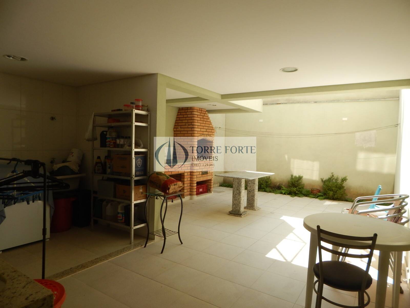 Sobrado à venda com 3 quartos, 245m² - Foto 6