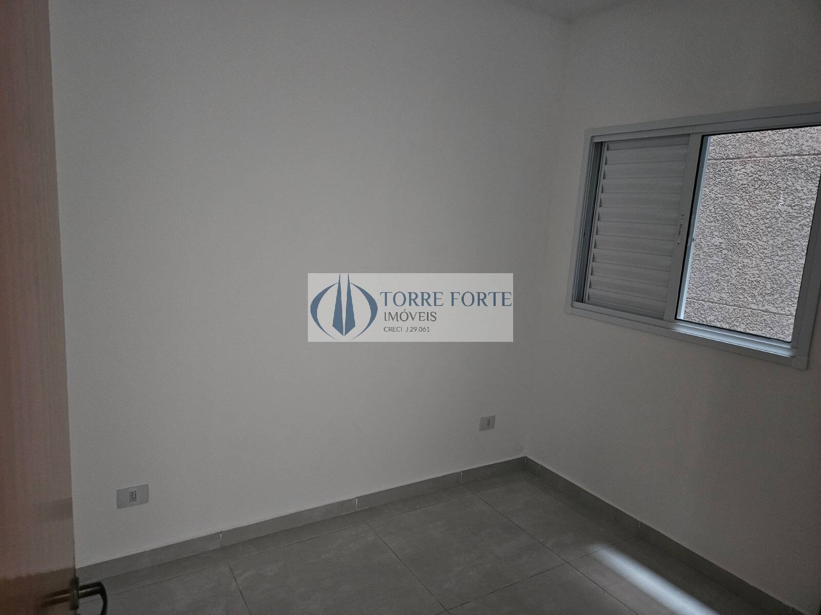 Apartamento à venda com 2 quartos, 40m² - Foto 14