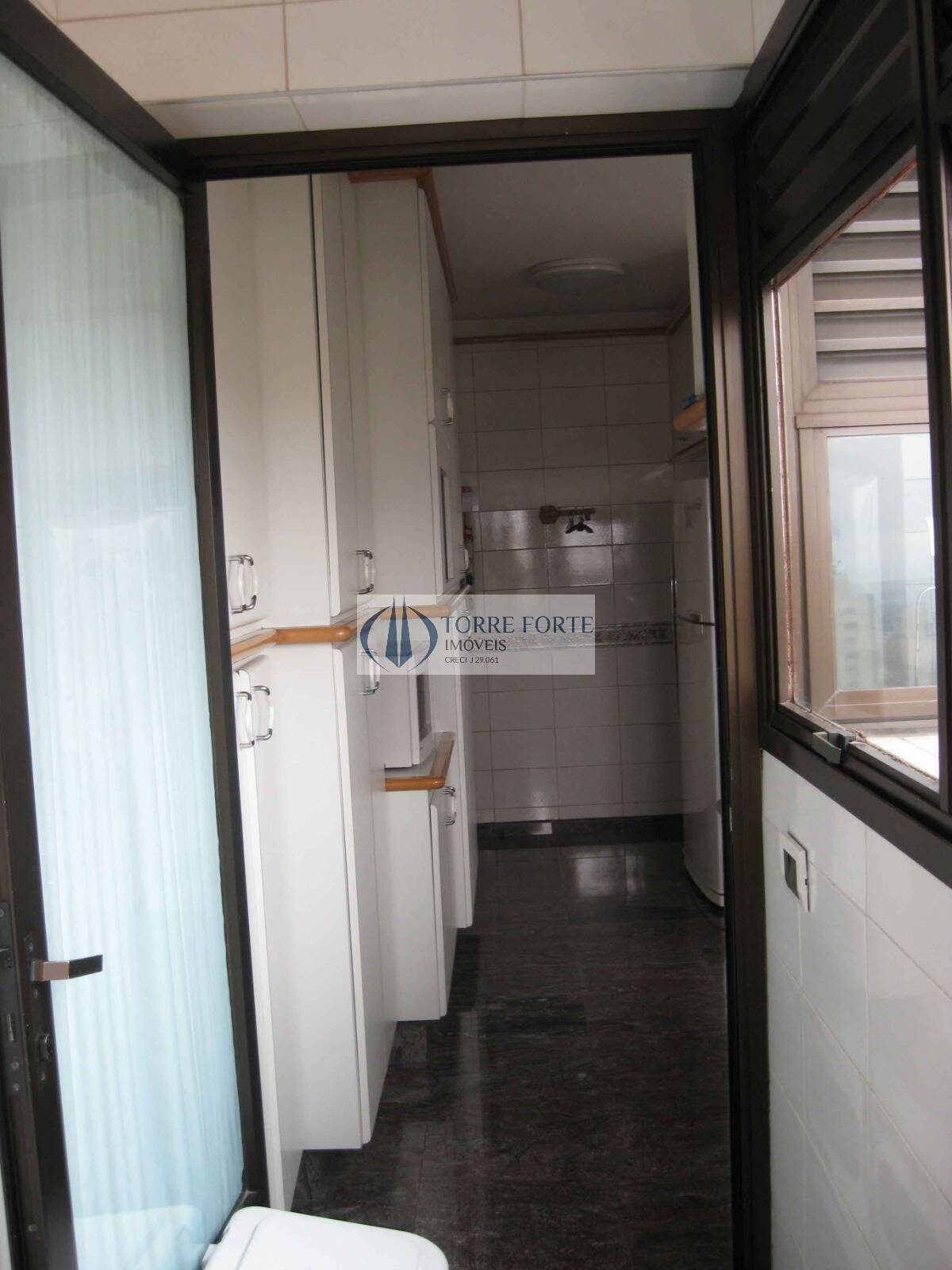 Cobertura à venda com 3 quartos, 250m² - Foto 27