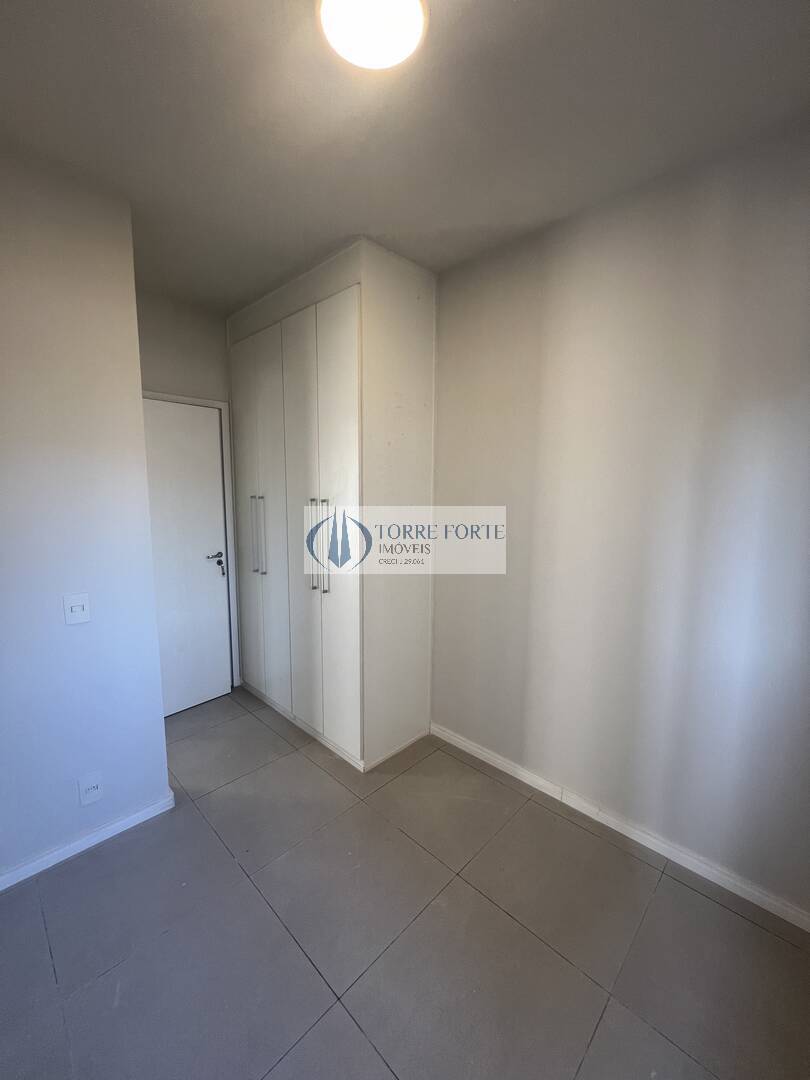 Apartamento à venda com 2 quartos, 73m² - Foto 3