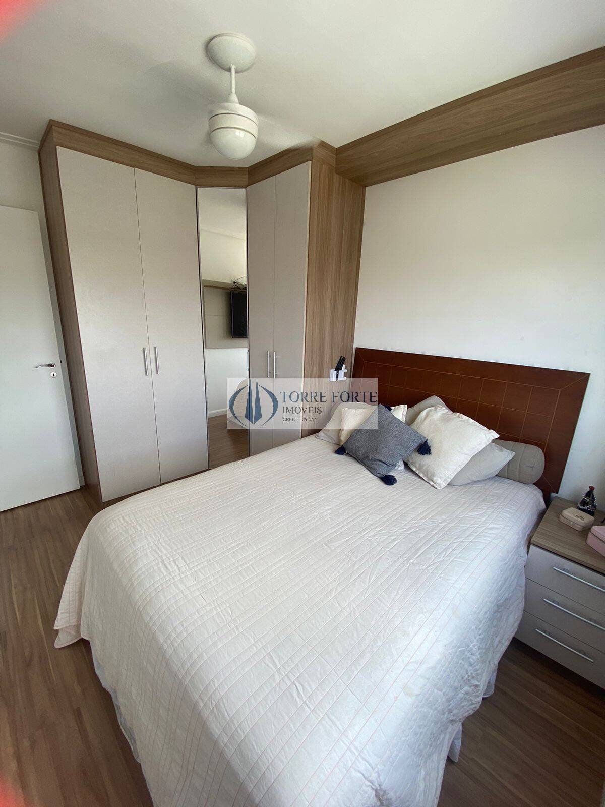 Apartamento à venda com 2 quartos, 45m² - Foto 21