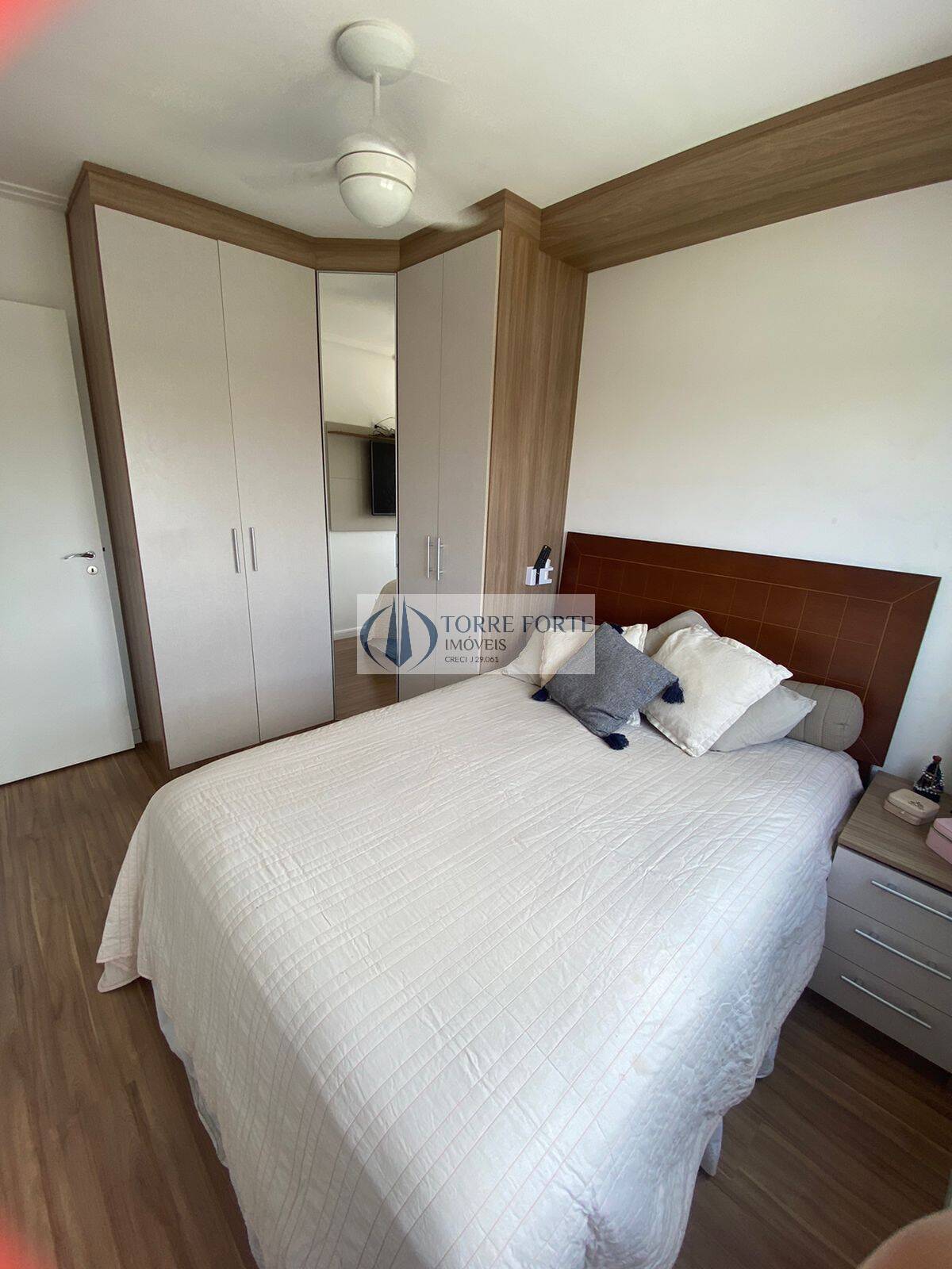 Apartamento à venda com 2 quartos, 45m² - Foto 22