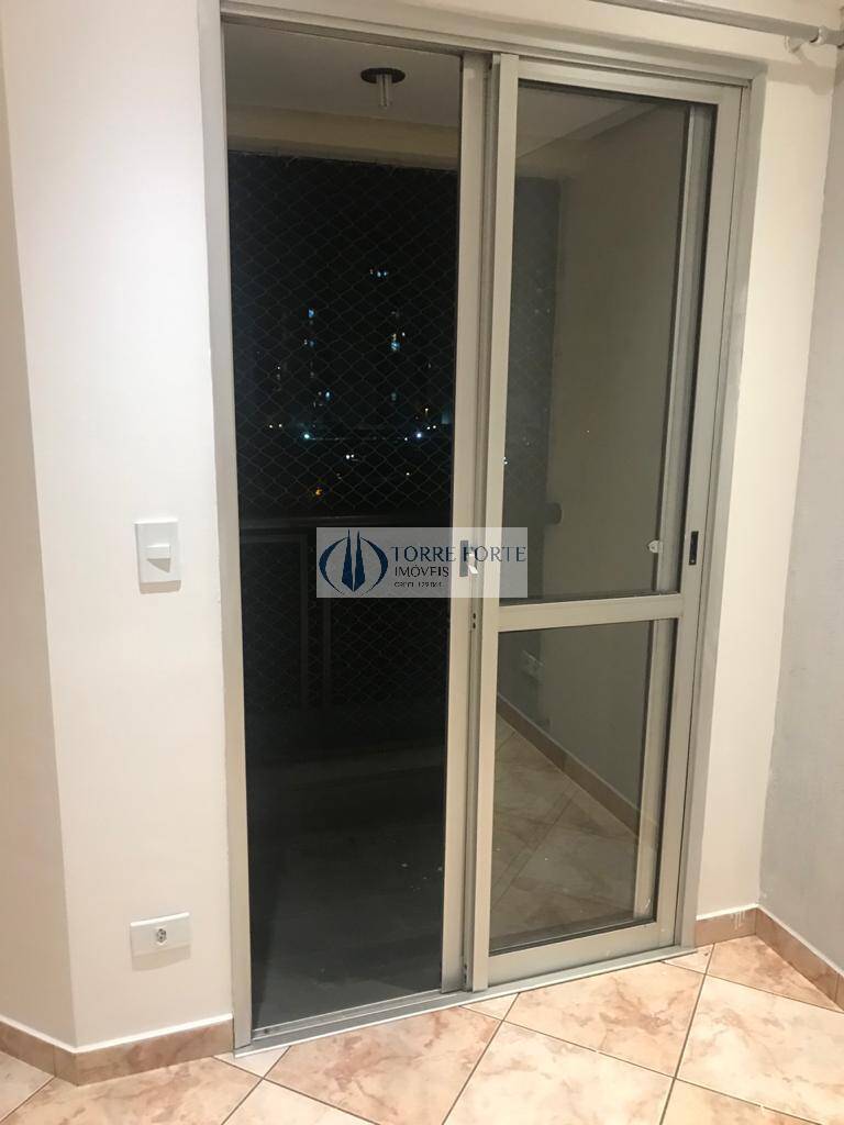 Apartamento à venda e aluguel com 3 quartos, 68m² - Foto 4