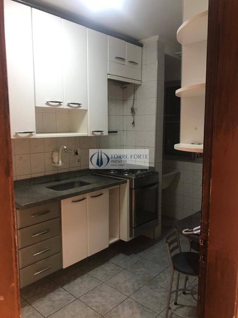 Apartamento à venda e aluguel com 3 quartos, 68m² - Foto 7