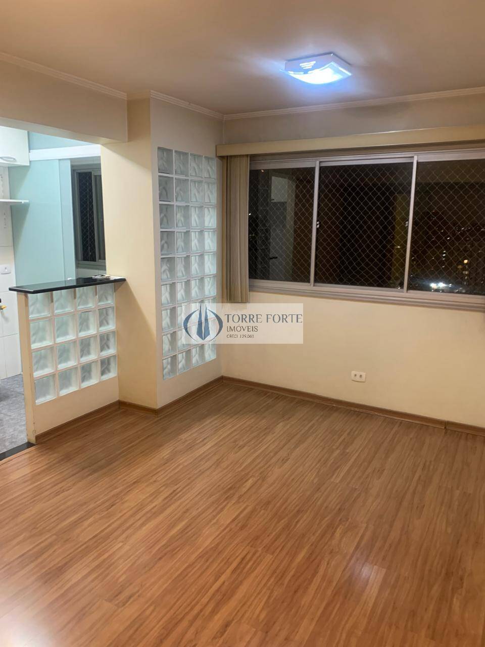 Apartamento à venda com 2 quartos, 49m² - Foto 1