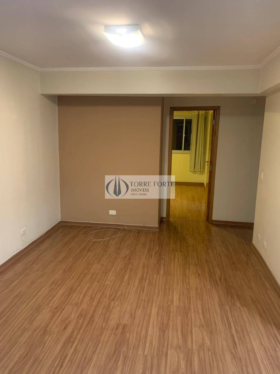 Apartamento à venda com 2 quartos, 49m² - Foto 2