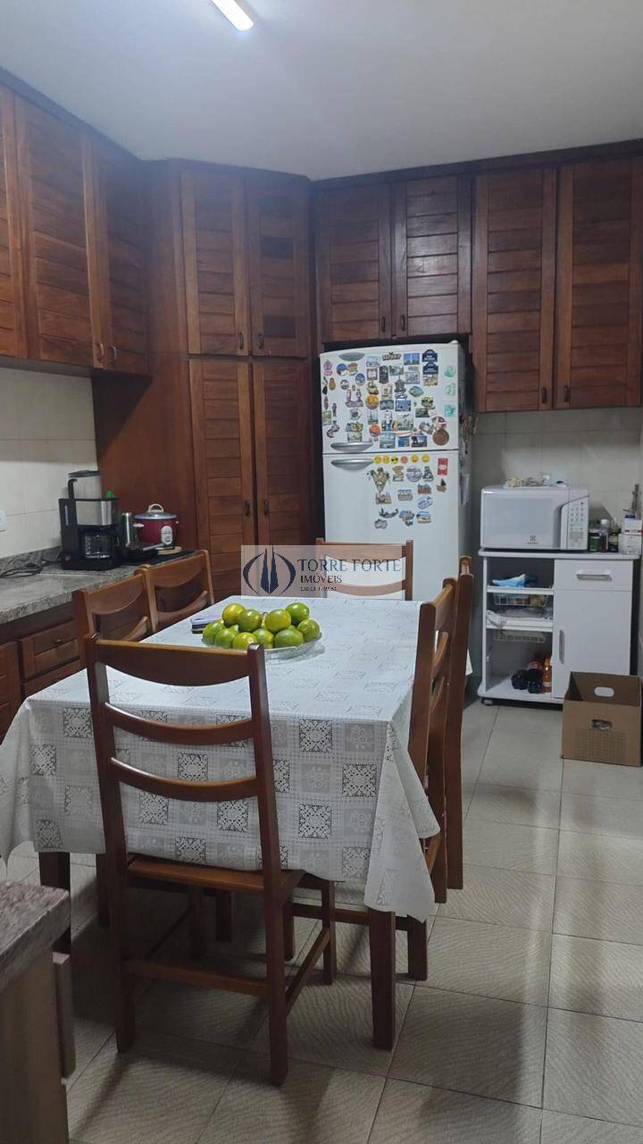 Casa à venda com 3 quartos, 140m² - Foto 16