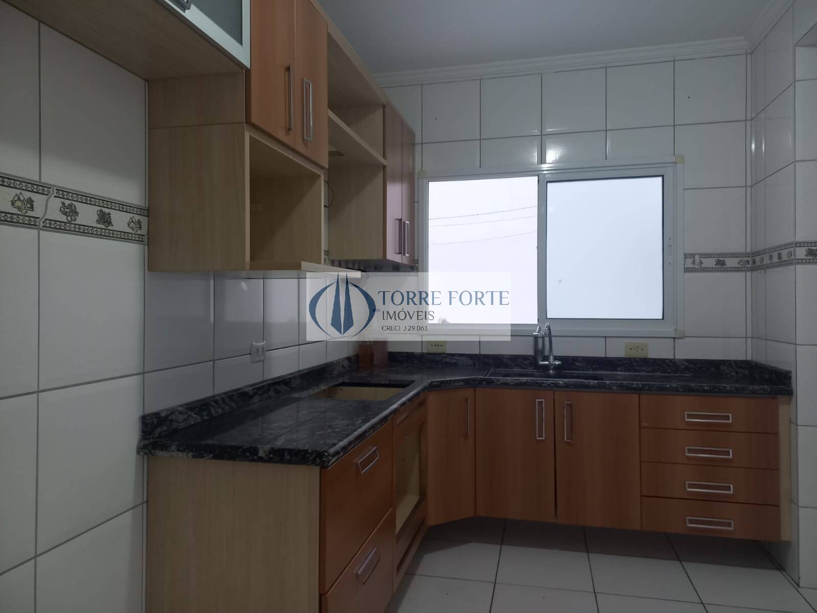 Apartamento à venda com 2 quartos, 70m² - Foto 4