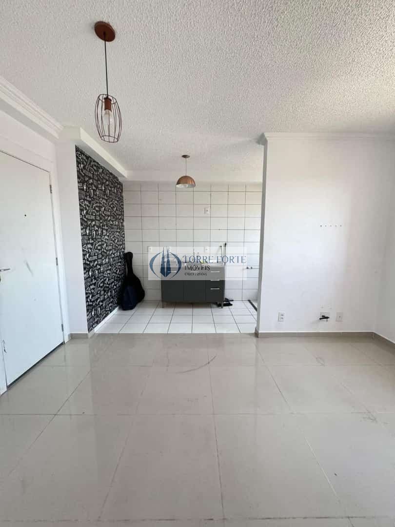 Apartamento à venda com 2 quartos, 40m² - Foto 12