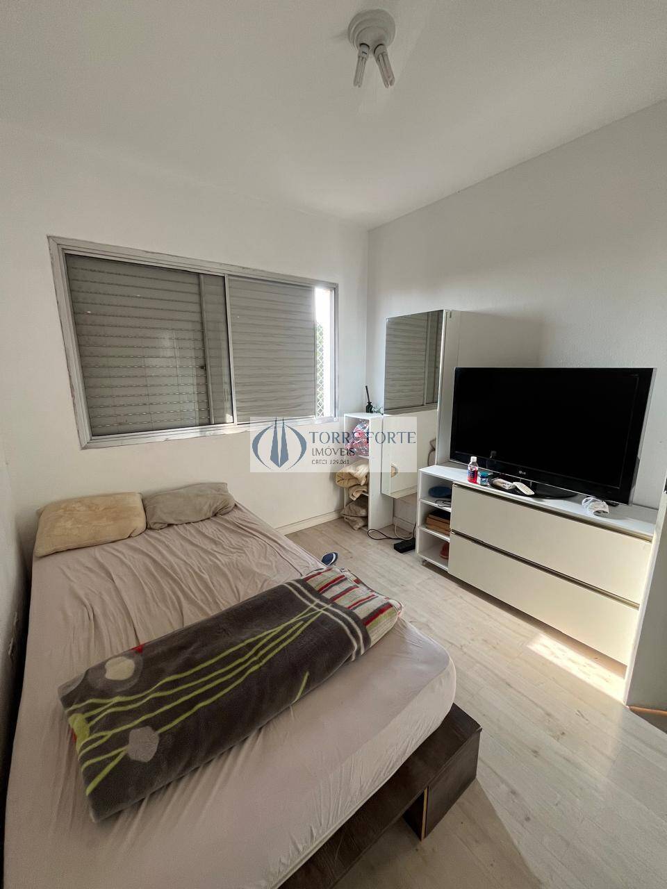 Apartamento à venda com 2 quartos, 60m² - Foto 13