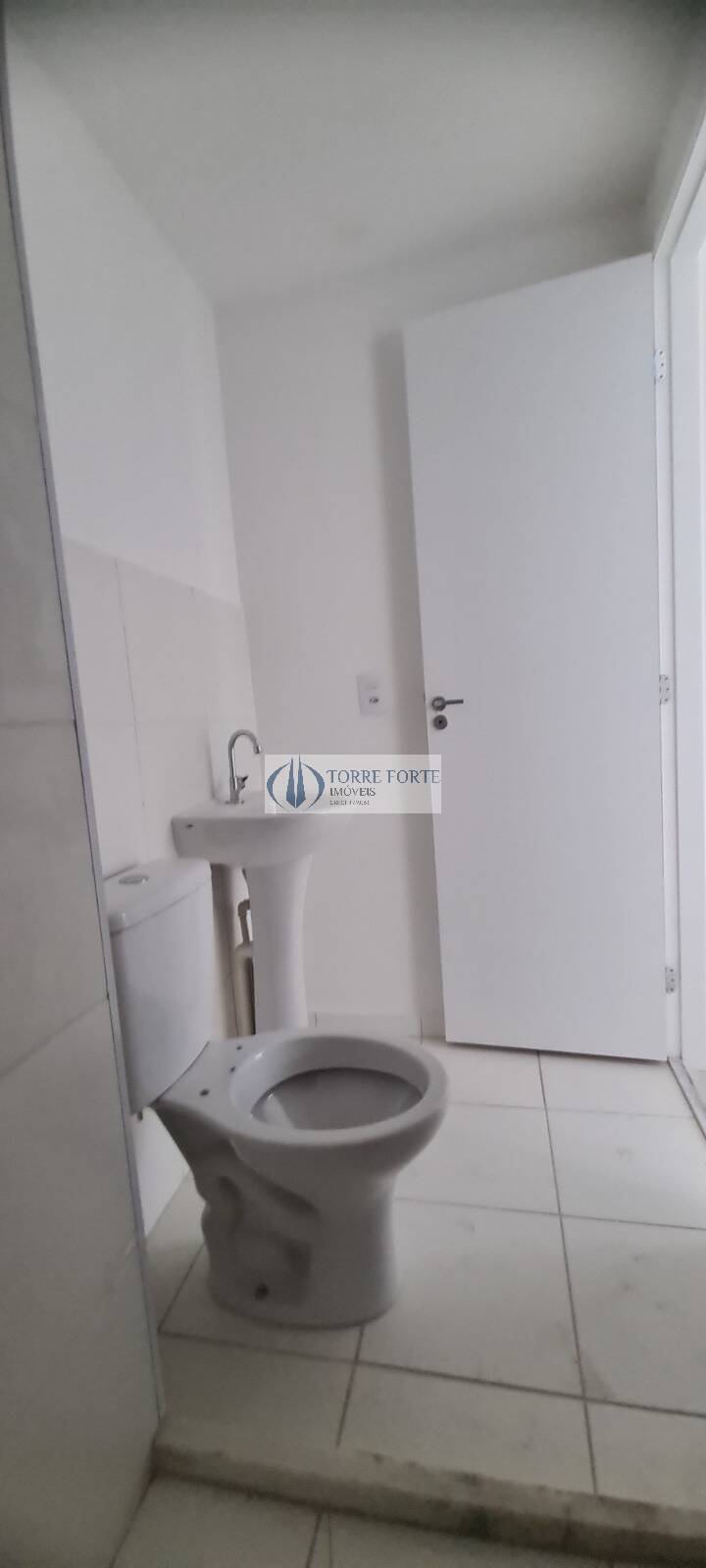 Apartamento à venda com 2 quartos, 35m² - Foto 17