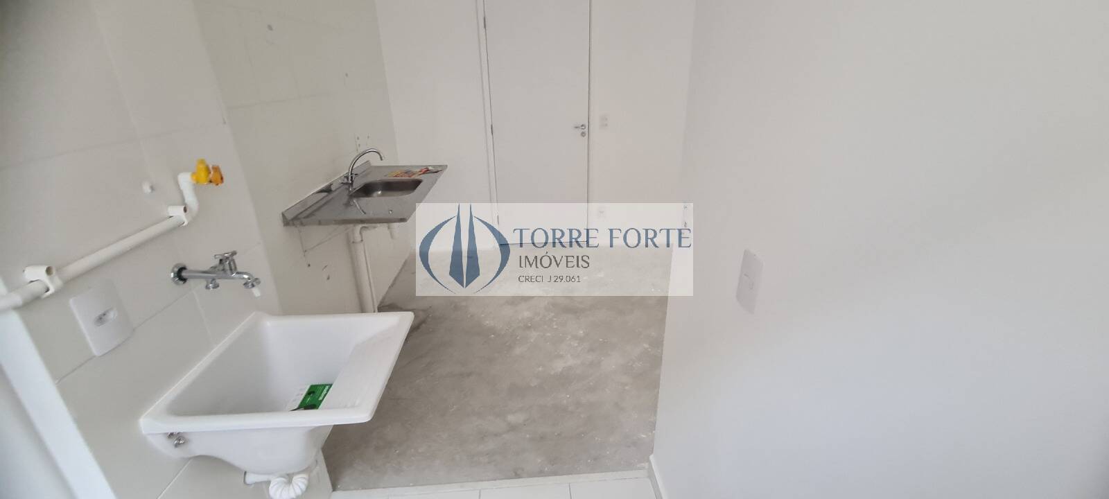 Apartamento à venda com 2 quartos, 35m² - Foto 13