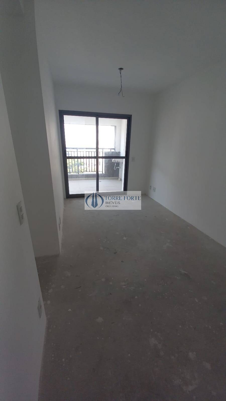 Apartamento à venda com 1 quarto, 67m² - Foto 2