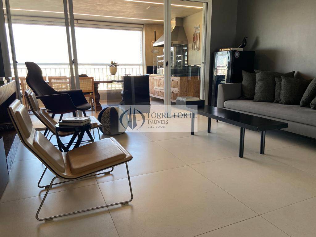 Apartamento à venda com 3 quartos, 149m² - Foto 8