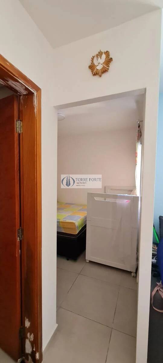 Apartamento à venda com 1 quarto, 35m² - Foto 11