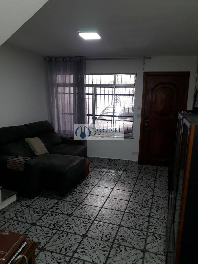 Sobrado à venda com 2 quartos, 150m² - Foto 1