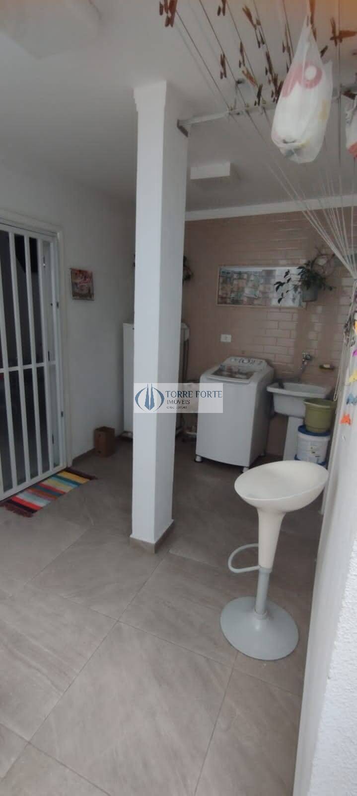 Casa à venda com 3 quartos, 151m² - Foto 12