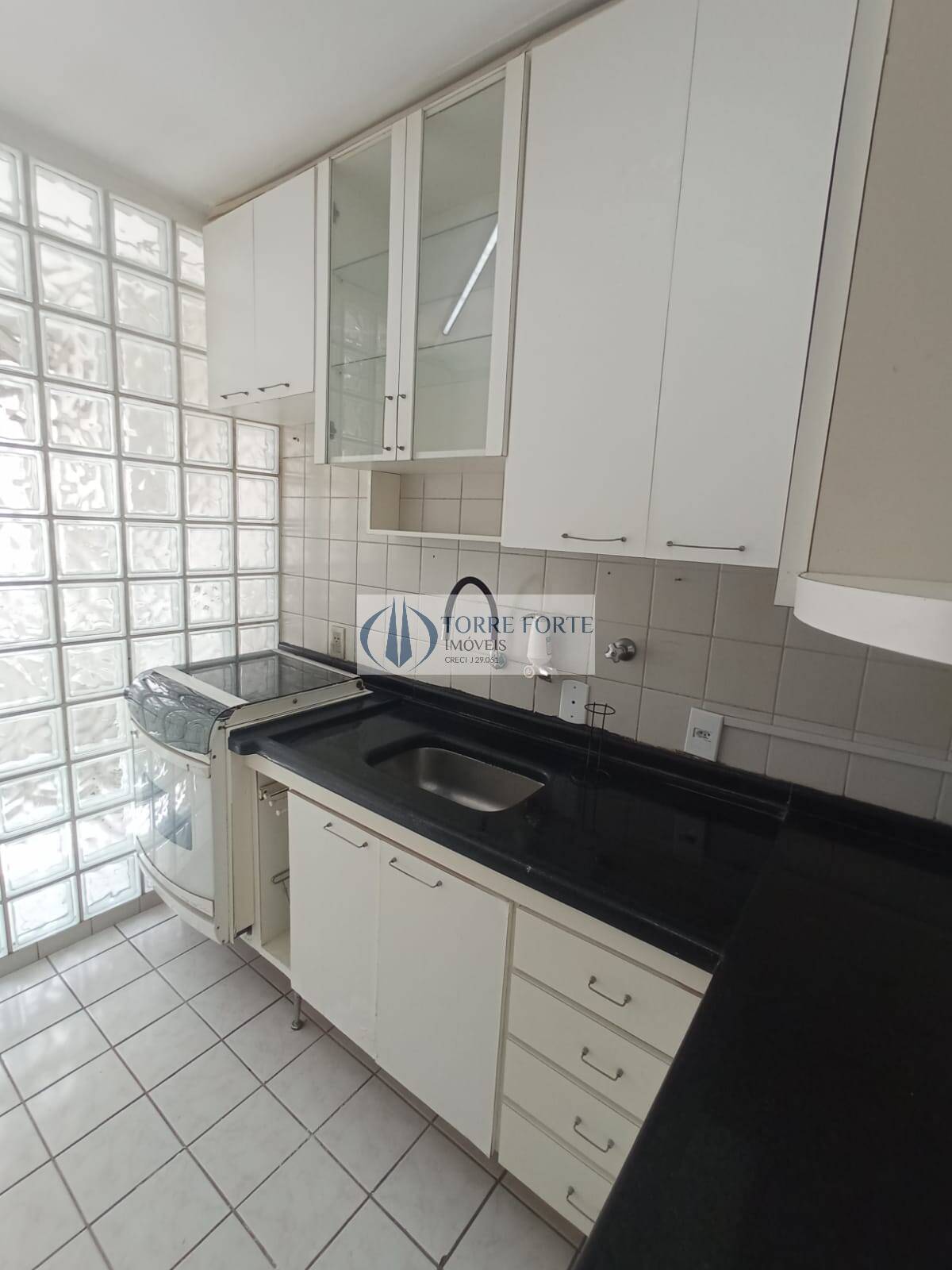 Apartamento à venda com 2 quartos, 65m² - Foto 8