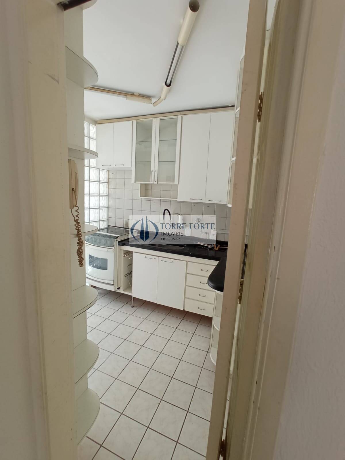 Apartamento à venda com 2 quartos, 65m² - Foto 15